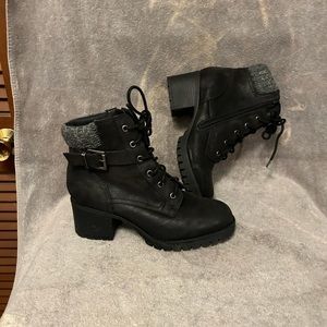 Great condition I think I wore them once